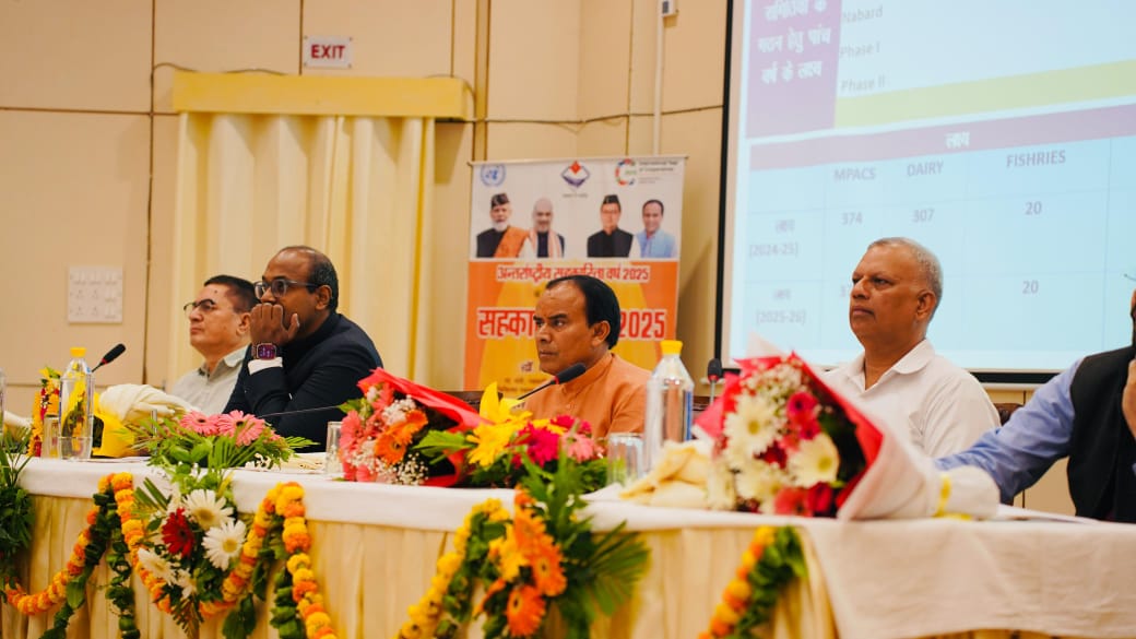 ग्रामीण अर्थव्यवस्था की रीढ़ बनेगी सहकारी समितियां : डॉ. धन सिंह रावत