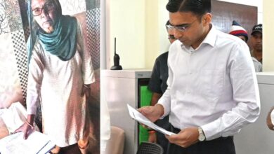 03 पुत्रों में से जब बुजुर्ग मॉ संग रह रहा 1 आखिरी पुत्र भी हुआ अपने परिवार संग अलग; तो मॉ सरस्वती की राशन पूर्ति भी हो गई ठप्पः