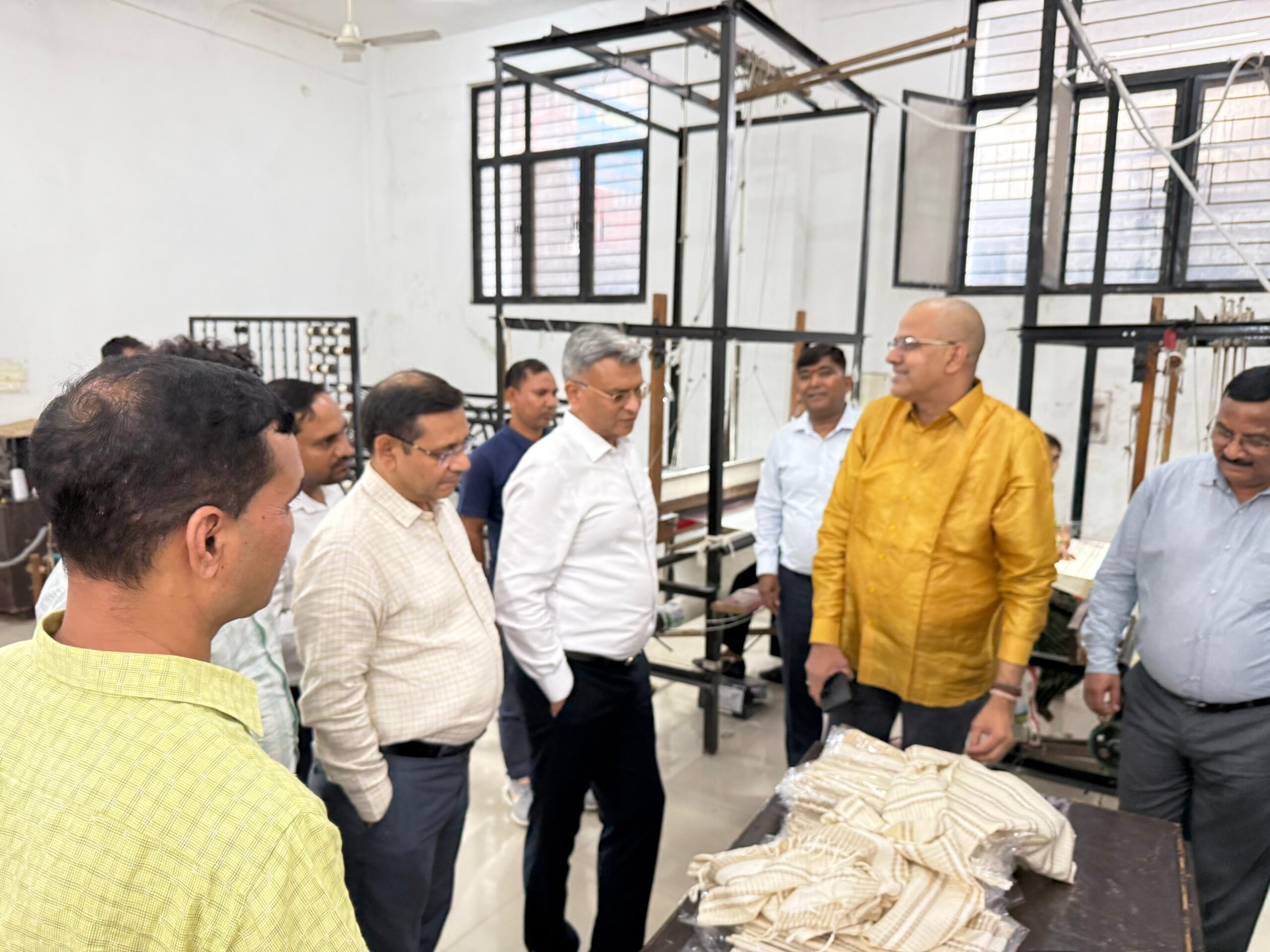 लखपति दीदी’ मिशन के ज़रिए ग्राम्य महिलाओं को स्वरोजगार की ओर ले जा रहा फेडरेशन