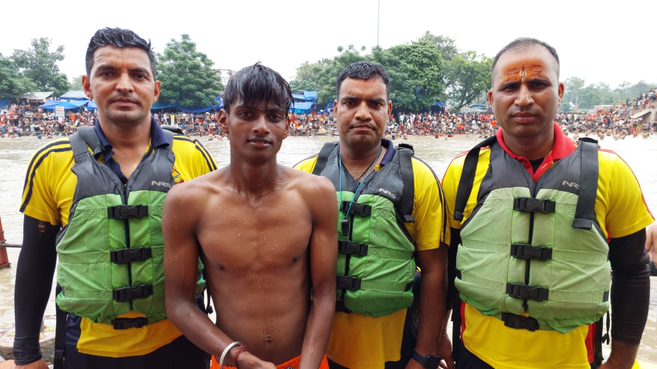 हरिद्वार कांवड़ मेला 2025: SDRF का साहसिक कार्य, 7 लोगों की बचाई जान
