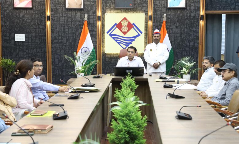 बीमार-घायल पशुओं की हो नियमित स्वास्थ्य जांच, उचित उपचारः-डीएम बीमार-घायल पशुओं की हो नियमित स्वास्थ्य जांच, उचित उपचारः-डीएम