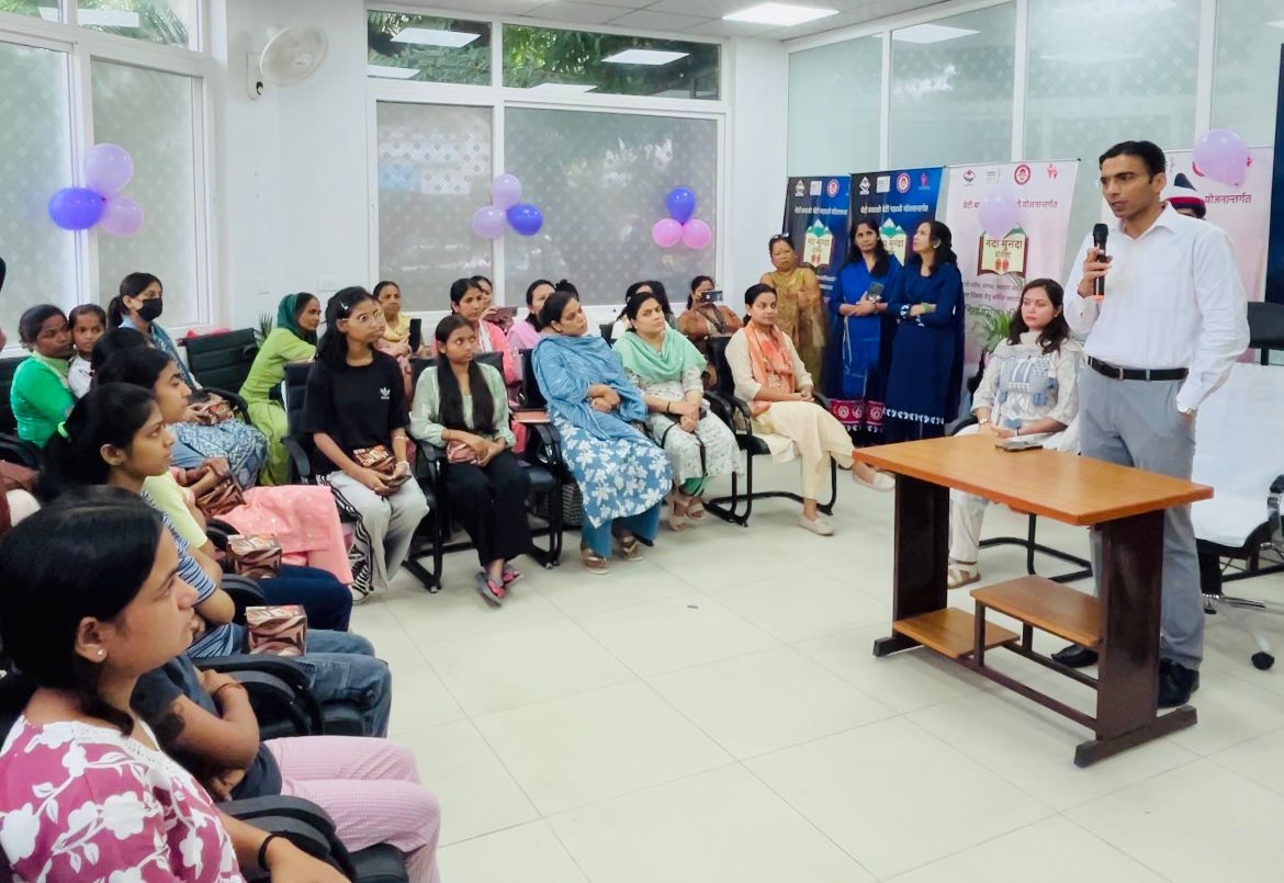 मुख्यमंत्री के संकल्प से प्रेरित डीएम का प्रोजेक्ट नंदा सुनंदा हिट; 56 बालिकाओं की शिक्षा पुनर्जीवित