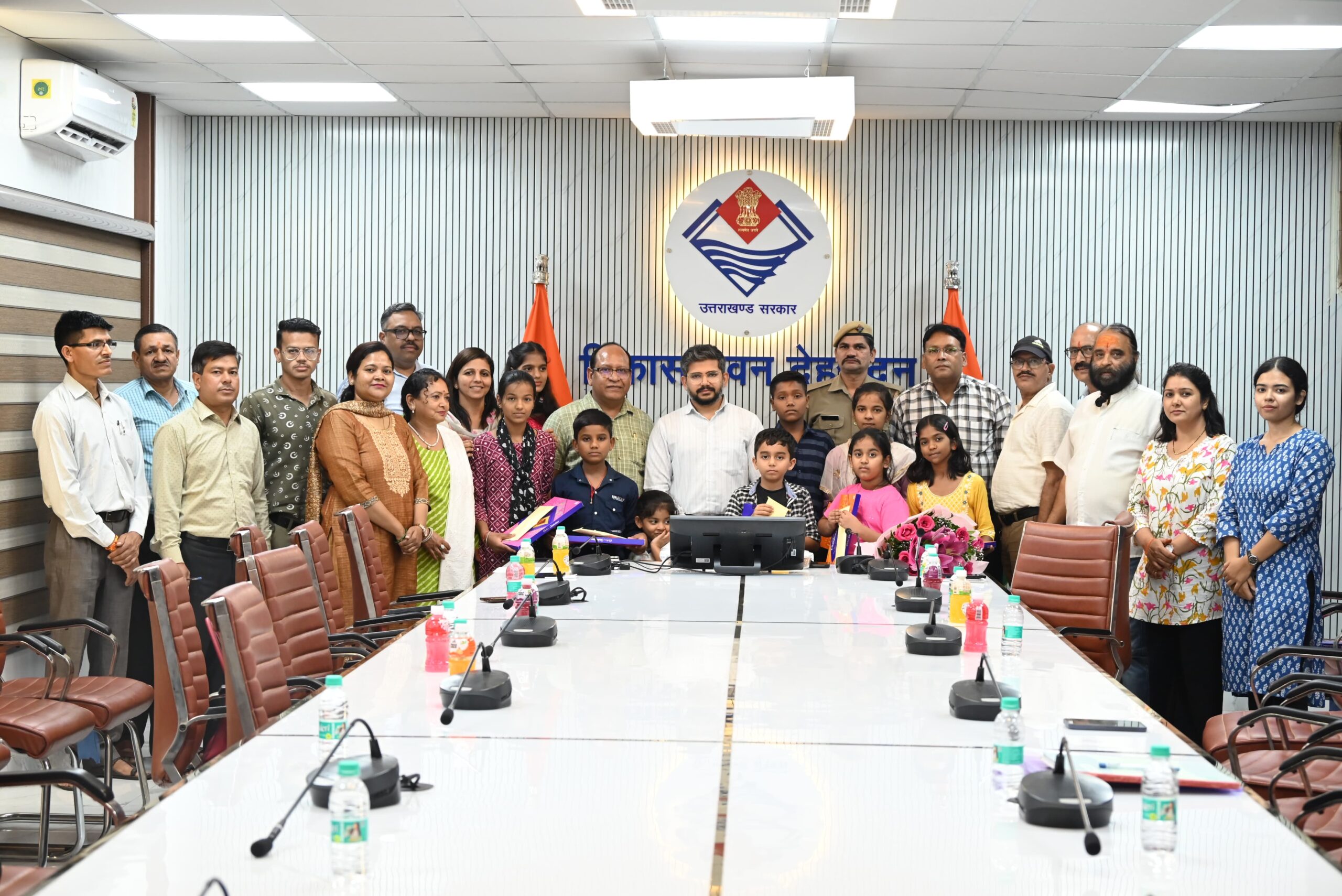 रक्षाबंधन पर बाजार में आकर्षक ईको फ्रेंडली सीड राखियों की धूम