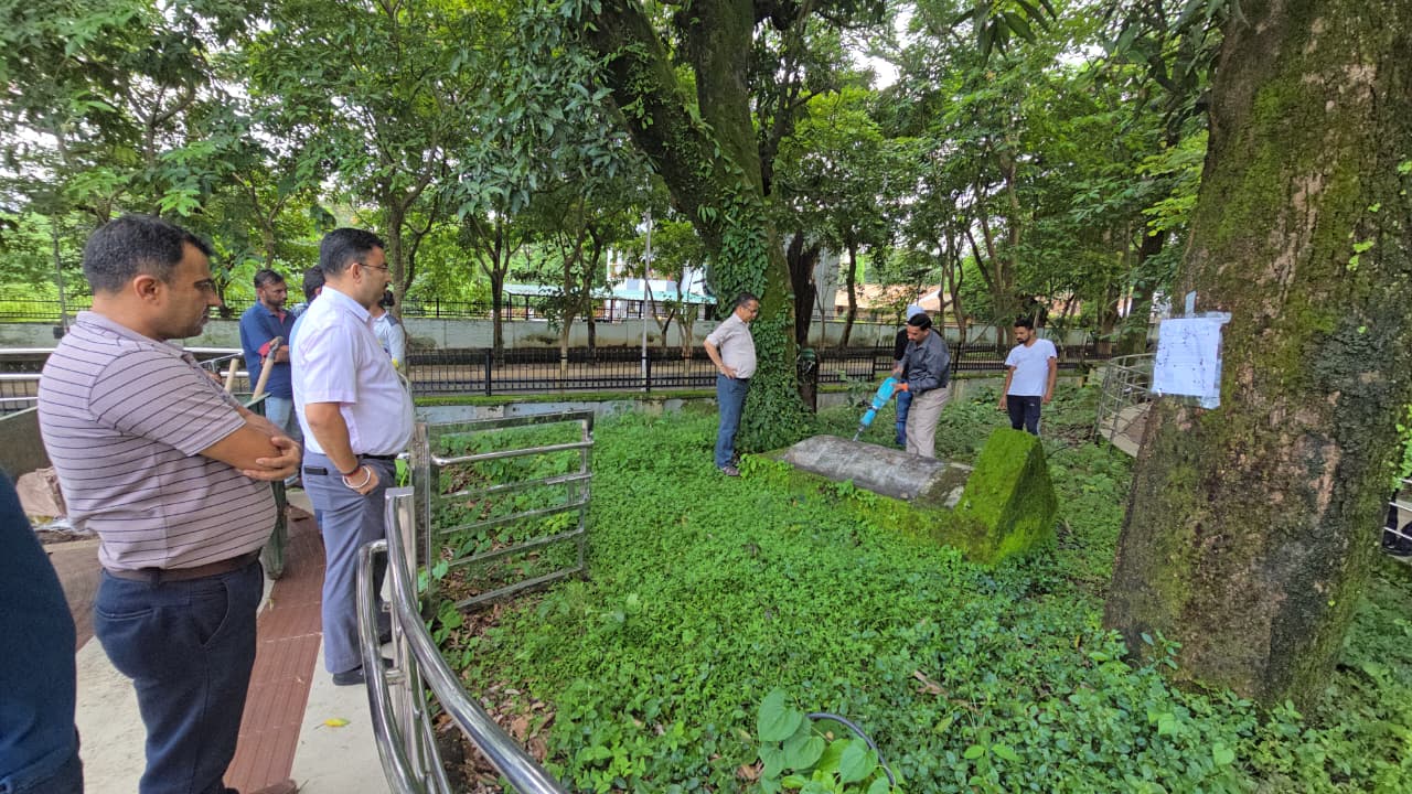 अवैध अतिक्रमण पर थम नहीं रहा जिला प्रशासन का प्रहार, दो स्थानों पर अतिक्रमण ध्वस्त