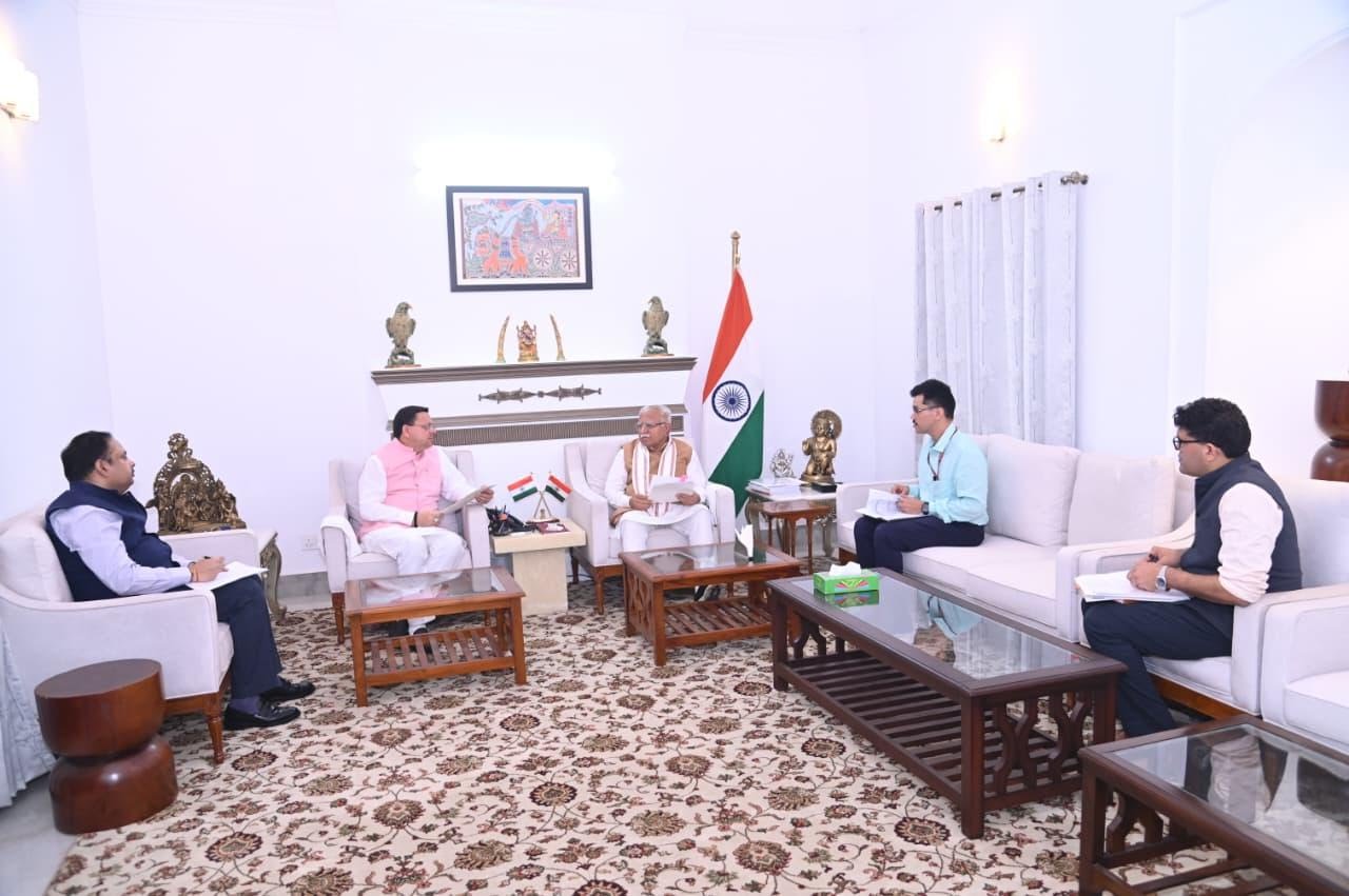 उत्तराखण्ड के मुख्यमंत्री पुष्कर सिंह धामी ने नई दिल्ली में केंद्रीय विद्युत मंत्री मनोहर लाल खट्टर से की भेंट