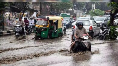 दिल्ली-एनसीआर में बारिश का कहर: स्कूल और दफ्तरः गुरुग्राम ने किया ऑनलाइन रवाना