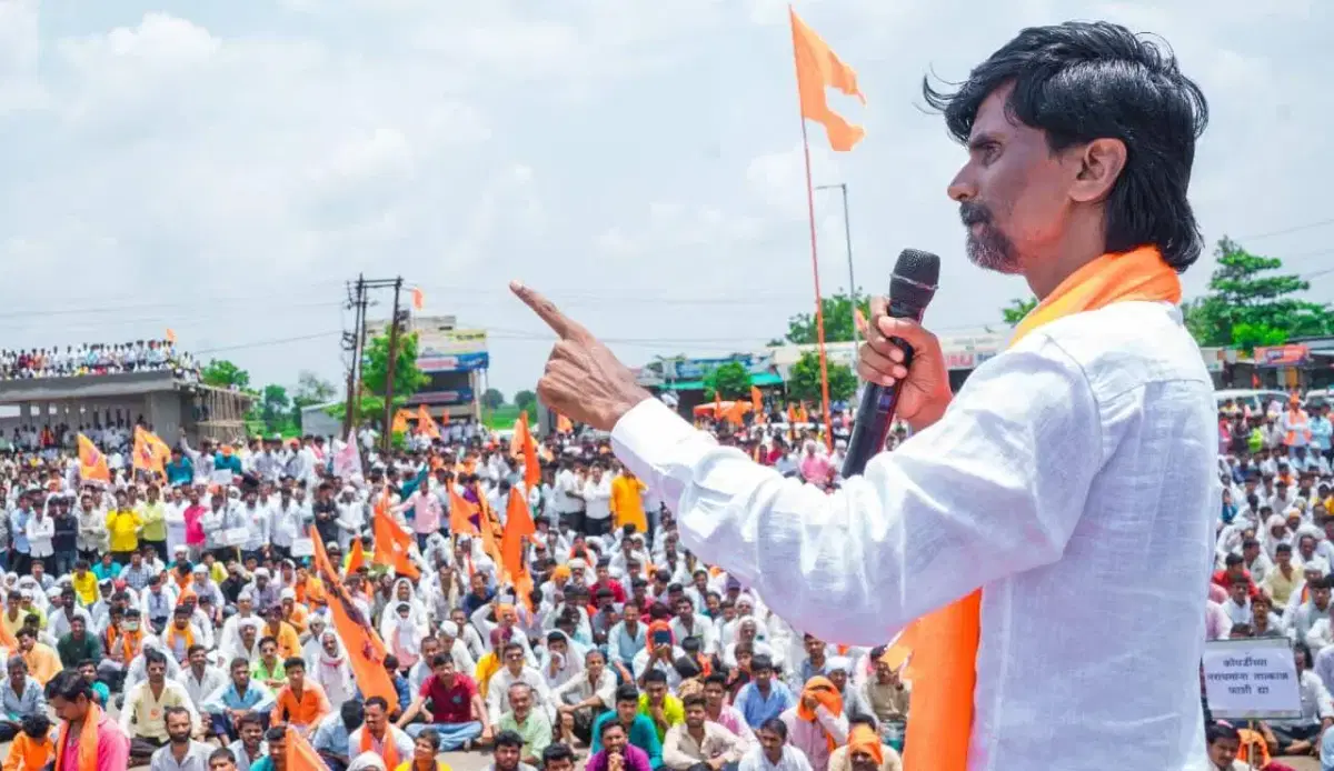 मराठा आंदोलन में सफलता — अनशन खत्म, छह मांगें मानी गईं