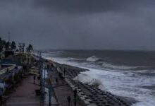 Cyclone Montha ने बढ़ाई चिंता: दक्षिण भारत के तटीय इलाकों में हाई अलर्ट, कई जिलों में भारी बारिश की चेतावनी Cyclone Montha ने बढ़ाई चिंता: दक्षिण भारत के तटीय इलाकों में हाई अलर्ट, कई जिलों में भारी बारिश की चेतावनी