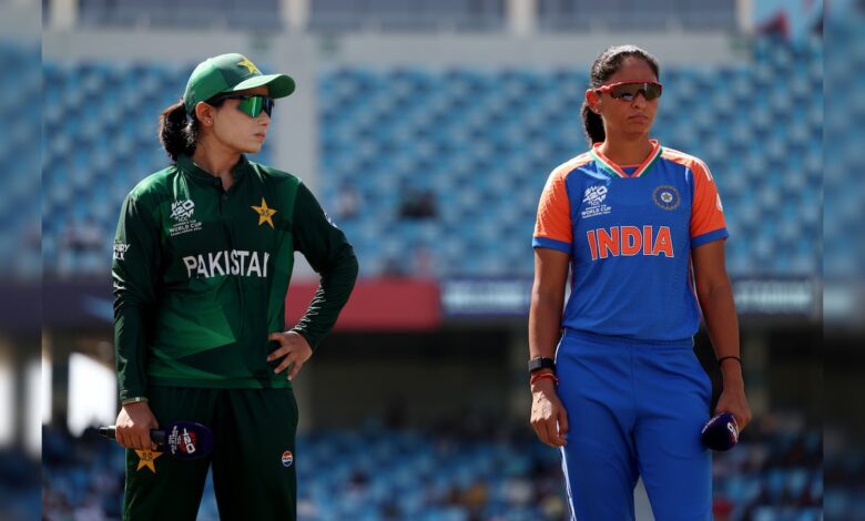 Women’s World Cup 2025 Live: पाकिस्तान ने टॉस जीतकर पहले गेंदबाजी चुनी, भारत की नजर 12वीं जीत पर