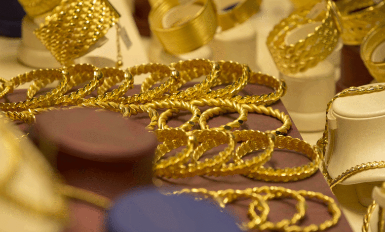 दशहरा पर सोने की बिक्री में भारी गिरावट, 48% बढ़ी कीमतों ने घटाई खरीदारी की चमक
