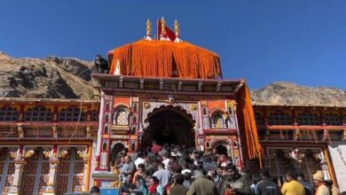 धार्मिक विधि-विधानों के साथ श्री बद्रीनाथ धाम के कपाट बंद, हजारों श्रद्धालु बने साक्षी