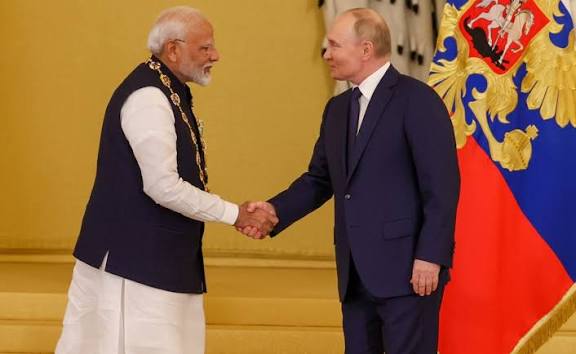 भारत और रूस 2030 तक व्यापार को 100 अरब डॉलर तक ले जाने के लिए तैयार, दोनों देशों ने नई साझेदारियाँ शुरू कीं भारत और रूस 2030 तक व्यापार को 100 अरब डॉलर तक ले जाने के लिए तैयार, दोनों देशों ने नई साझेदारियाँ शुरू कीं