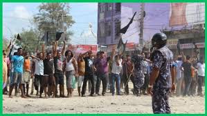 धनुषा हिंसा: टिकटॉक वीडियो विवाद ने नेपाल में बिगाड़े हालात, मस्जिद तोड़फोड़ के बाद भड़का आक्रोश धनुषा हिंसा: टिकटॉक वीडियो विवाद ने नेपाल में बिगाड़े हालात, मस्जिद तोड़फोड़ के बाद भड़का आक्रोश