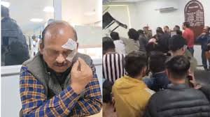 शिक्षा निदेशक हमला मामला गरमाया, प्रशासन पर बढ़ा दबाव, गिरफ्तारी नहीं होने पर परीक्षा बहिष्कार का ऐलान शिक्षा निदेशक हमला मामला गरमाया, प्रशासन पर बढ़ा दबाव, गिरफ्तारी नहीं होने पर परीक्षा बहिष्कार का ऐलान