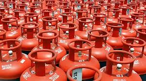 कमर्शियल LPG सिलेंडर फिर हुआ महंगा: 1 मार्च से नई कीमतें लागू, घरेलू गैस दरों में कोई बदलाव नहीं