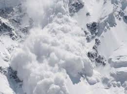 बर्फबारी के बाद बढ़ा खतरा: उत्तरकाशी, चमोली समेत 3 जिलों में Avalanche अलर्ट लेवल 3