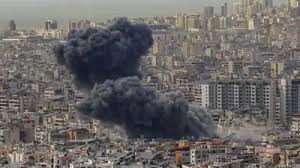 पश्चिम एशिया संकट गहराया: ईरान-इजराइल टकराव का वैश्विक असर, दुबई एयरपोर्ट पर खतरे के बाद फ्लाइट संचालन बाधित