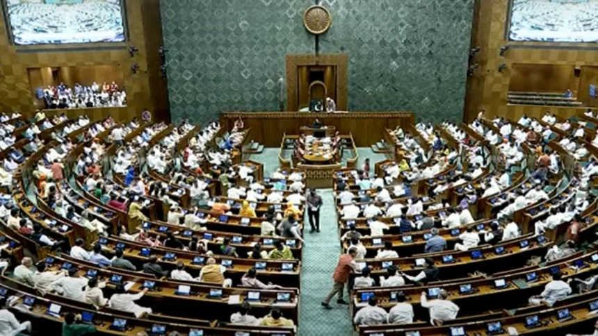 संसद में ऐतिहासिक बदलाव की तैयारी: लोकसभा सीटें बढ़ेंगी, महिलाओं को मिलेगा 33% कोटा