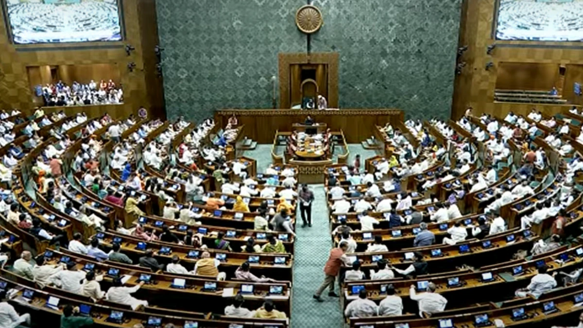 संसद में ऐतिहासिक बदलाव की तैयारी: लोकसभा सीटें बढ़ेंगी, महिलाओं को मिलेगा 33% कोटा