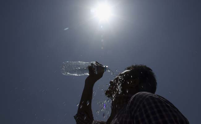 Heatwave Alert: उत्तर प्रदेश में बढ़ता तापमान बना खतरा, बांदा टॉप 3 सबसे गर्म शहरों में शामिल