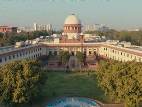 उच्चतम न्यायालय ने जारी किया नया सर्कुलर, वीडियो सुनवाई और हफ्ते में दो दिन घर से काम की व्यवस्था लागू