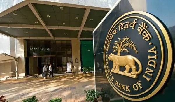 महंगाई और वैश्विक संकट के बीच RBI सतर्क, रेपो रेट में नहीं किया बदलाव, विदेशी पूंजी लाने पर जोर