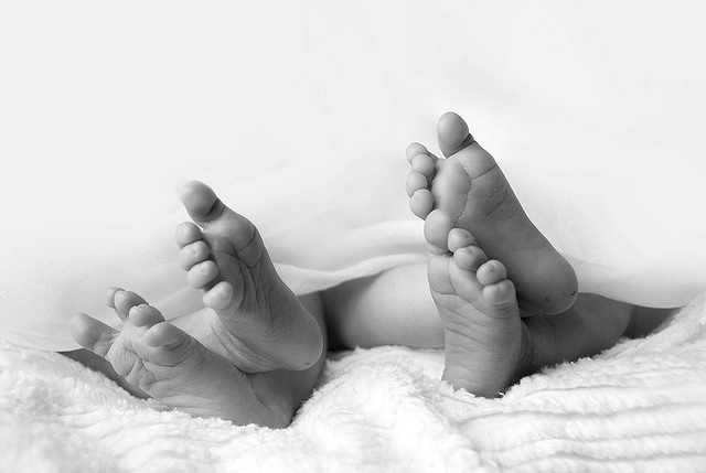 हरिद्वार में दो अलग-अलग जगहों पर लावारिस मिलीं बच्चियां, नवजात को अस्पताल पहुंचाया